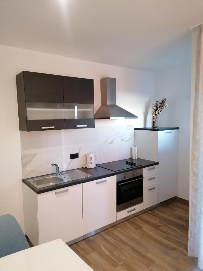 Apartments Jakov Makarska Exterior photo